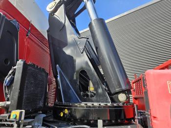 CF 460 8x2/6 / FASSI 82 t/m CRANE / KRAN - 18.3 mtr